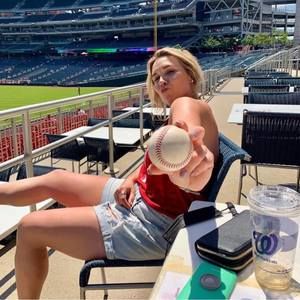 Meet your Posher, Samantha